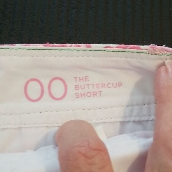 Lilly Pulitzer Buttercup shorts  - Picture 4 of 5